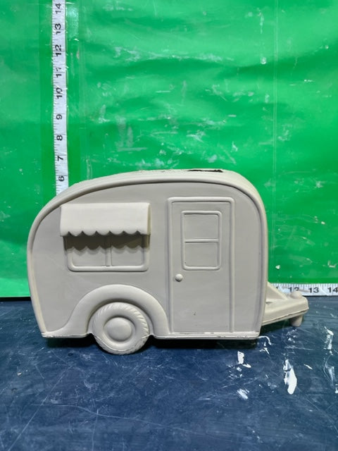 CD 1514 - LARGE CAMPER PLANTER