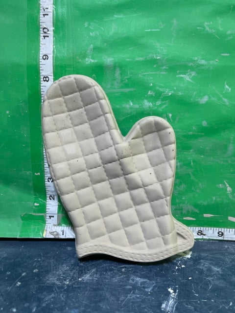 V 456 - OVEN MITT SPOON REST