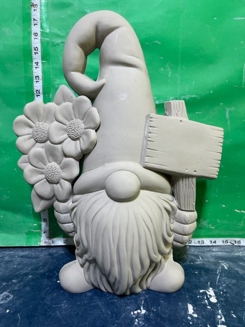 CM 4050 - GNOME WITH SUNFLOWERS AND SIGN