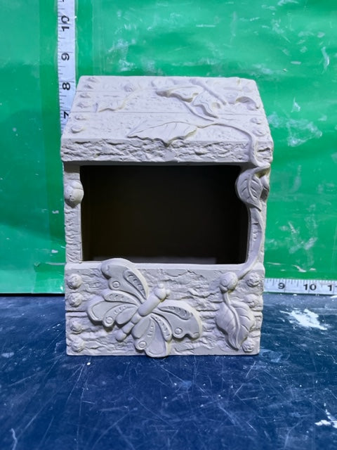 COL 4008 - BIRD FEEDER
