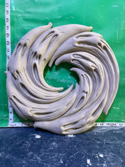 TL GHOST WREATH