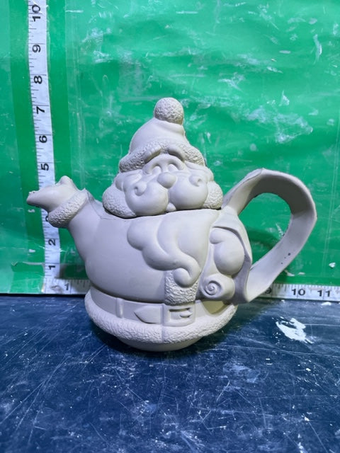 DM 1809 - SANTA TEAPOT