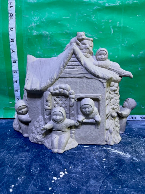 A 1353 - SNOW BABY HOUSE