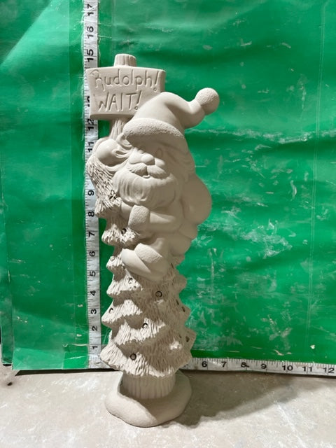 CM 2562 - SANTA ON TREE