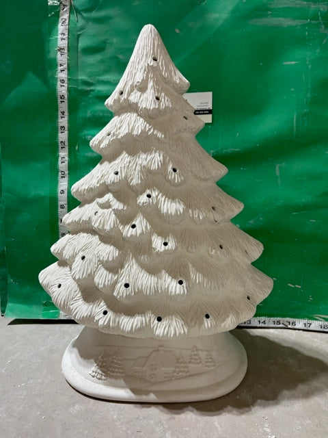 CHRISTMAS TREE WITH BASE