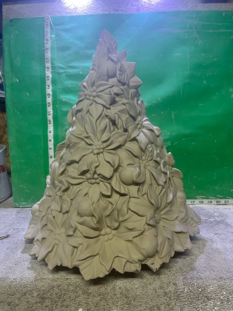 A 1084 - POINSETTIA LARGE TREE