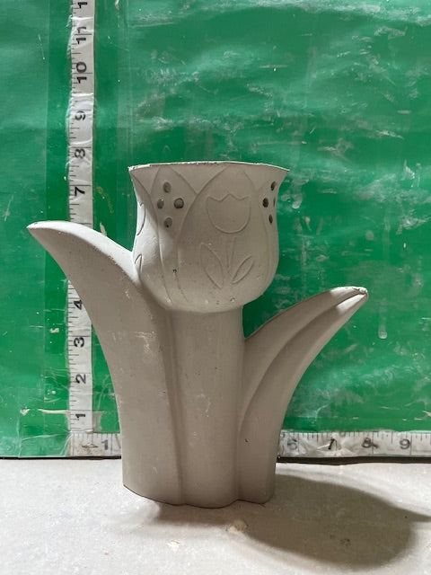 CM 2194 - FLOWER CANDLE HOLDER