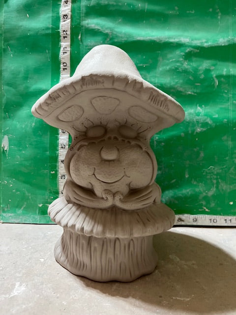 TL 539 - MUSHROOM LADY