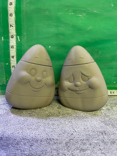 D 1420 - CANDY CORN WITH FACES