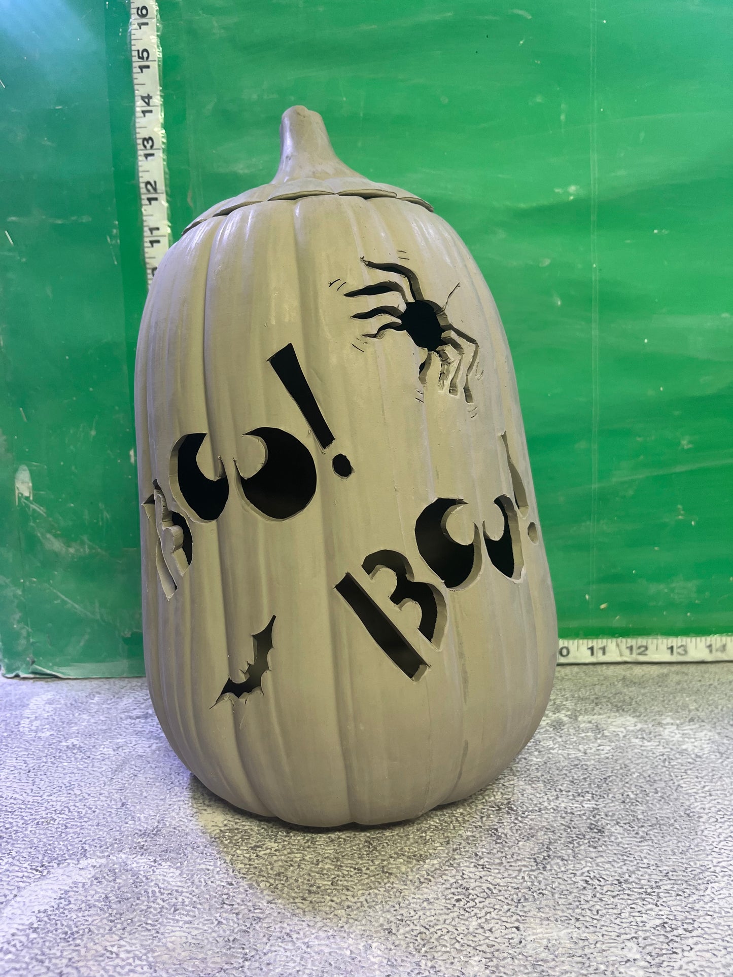 S 1310 - Boo pumpkin