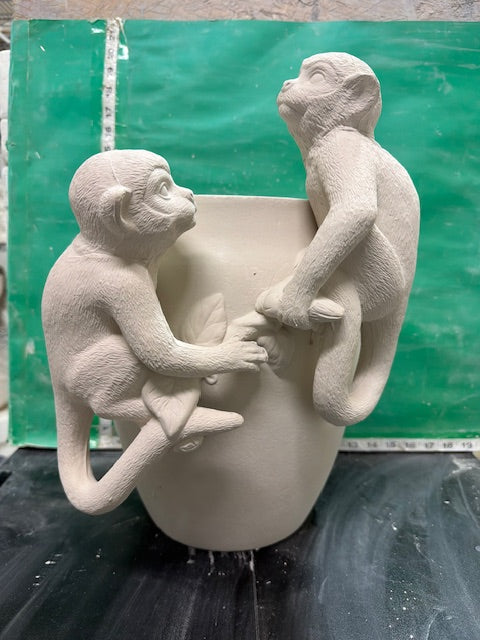 MONKEY PLANTER