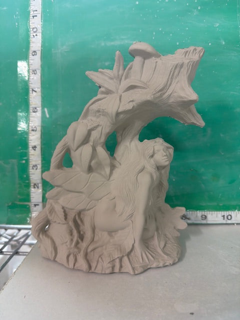 DH 2432 - FAIRY IN TREE