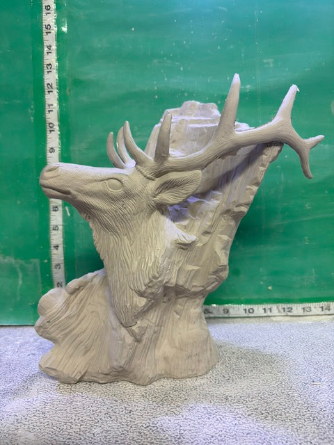 DH 1947 - DEER IN DRIFTWOOD
