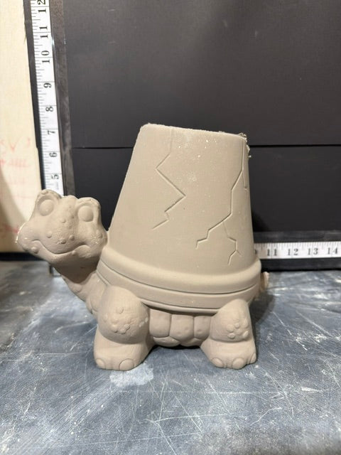 CM 2373 - TURTLE PLANTER