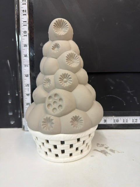 CM 4445 - TREE WITH BASKET BASE
