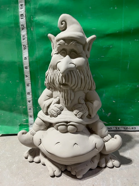 TL1186 gnome on frog