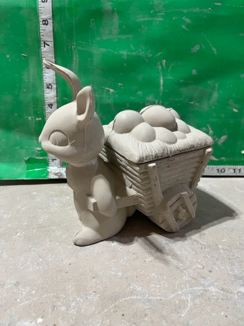 D282 bunny egg basket