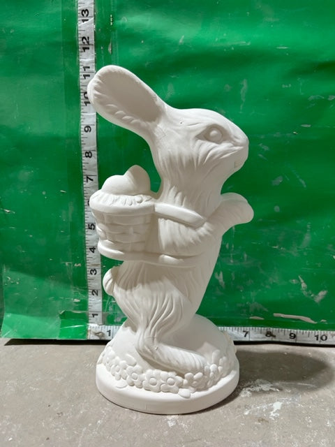 CM 3429 Bunny with basket