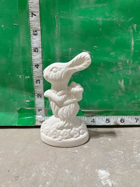 CM 3431 - Bunny standing