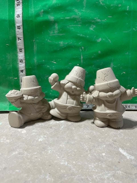 D1529 - CRACKPOT GNOMES 3 PIECE SET