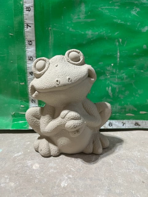 CM 2744A - FROG CROSSED HANDS