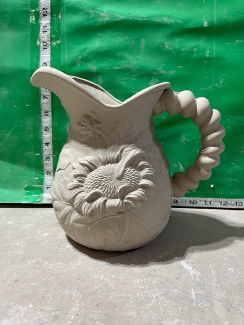 DM 1872 - sunflower pitcher