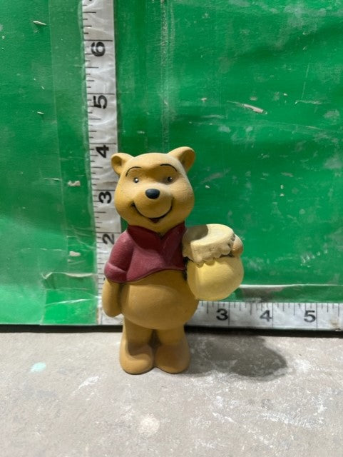 WINNIE THE POOH