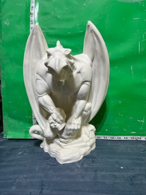 DH 1661 - LARGE GARGOYLE