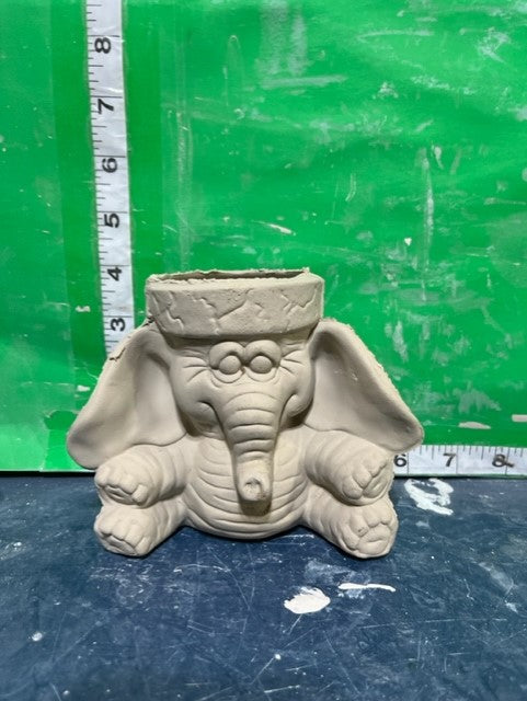 TL 791 - ELEPHANT POT 4"