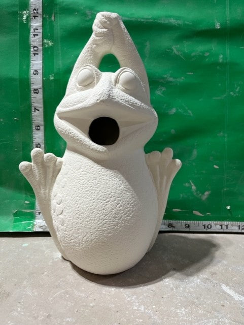DH 2741 - FROG HANGING FEEDER