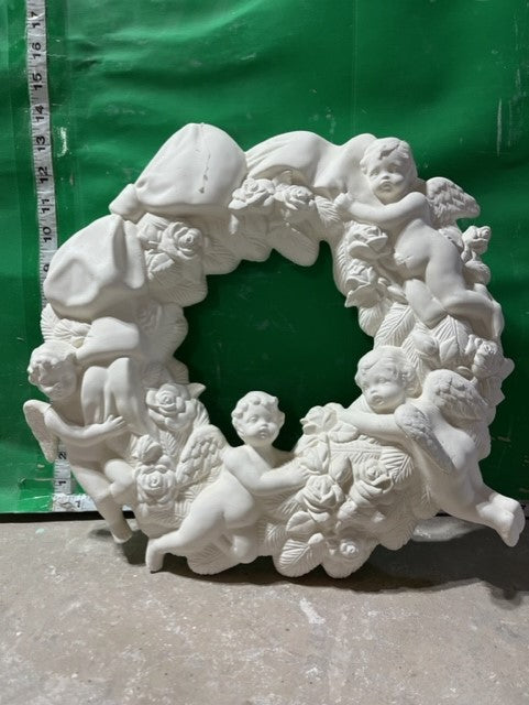 CHERUBS WREATH