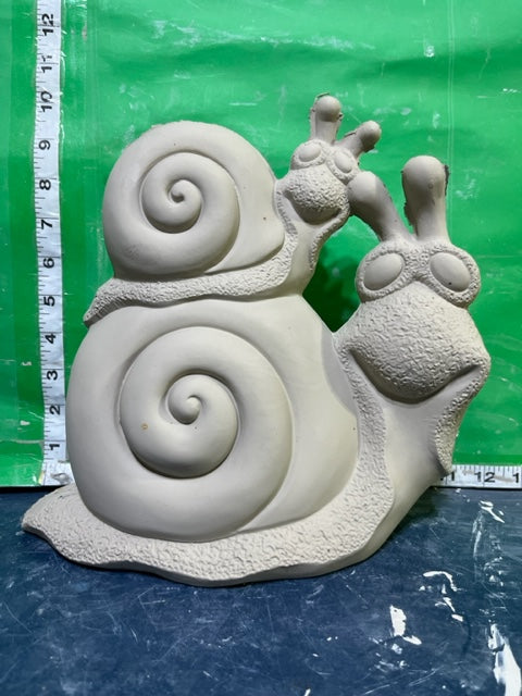 CM 2902 - SNAIL MOM & BABY