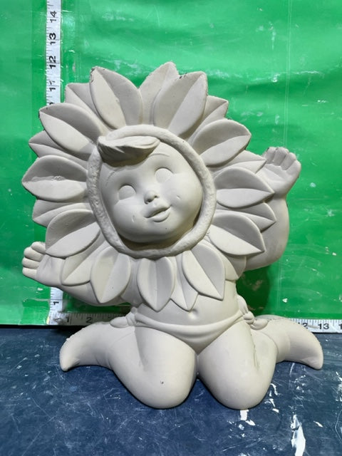 D 1794 - BABY WITH SUNFLOWER