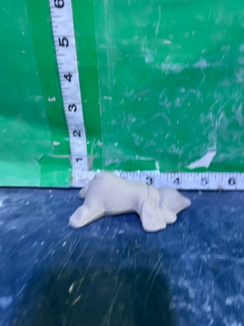 D 1818 - BEAR LAYING DOWN