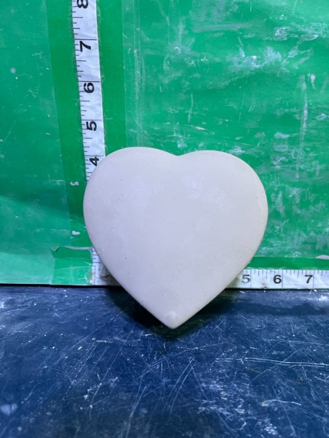 H 58 - HEART BOX