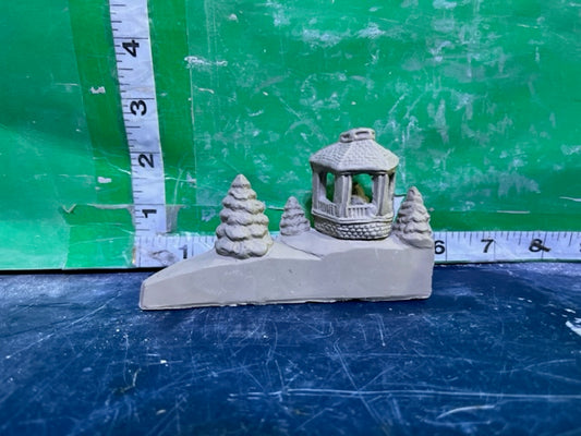 H 642 - GAZEBO INSERT