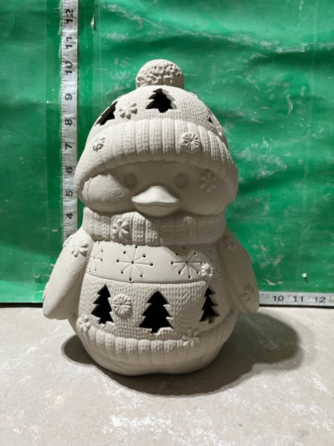 CM 2156 - PENGUIN IN SWEATER