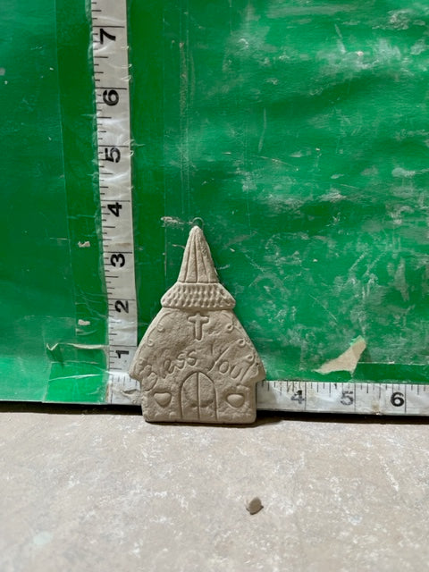 D 1478 - CHURCH ORNAMENT