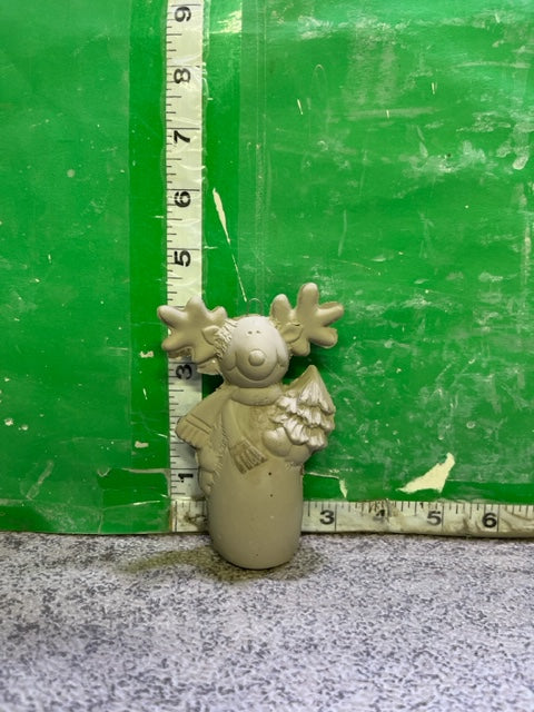 CM 3508 -- MOOSE ORNAMENT