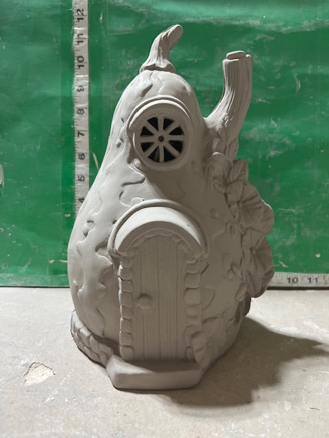 KP 1085 - GOURD FAIRY HOUSE