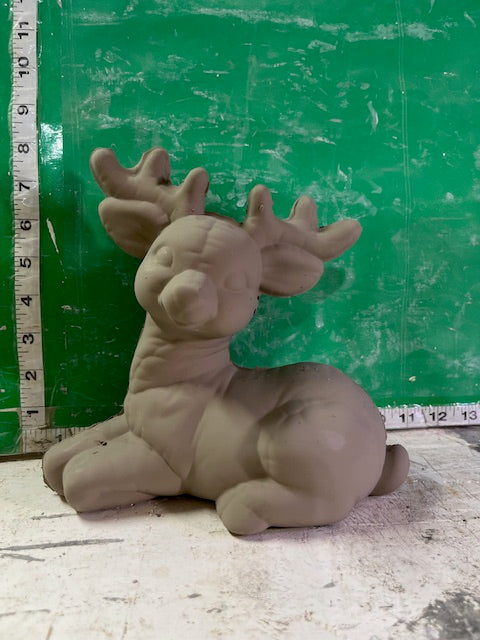 VITREX 943 - SITTING REINDEER