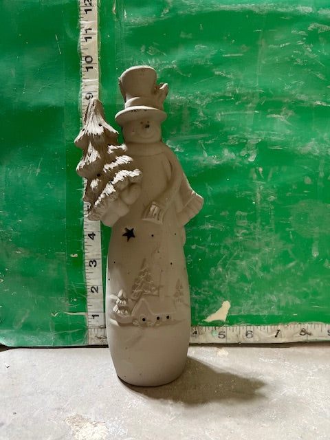 CM 3482 - TALL SNOWMAN WITH SCENE