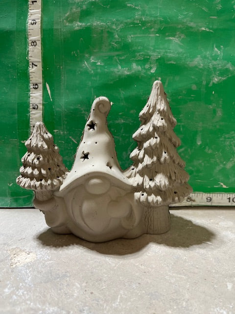 CM 4226 - GNOME WITH TWO TREES