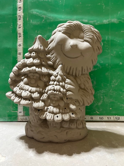 TL 1154 - YETI WITH TREES