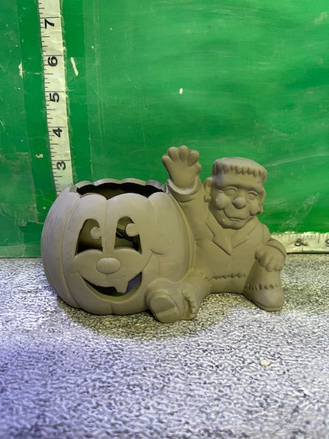 J 1080 - FRANKENSTEIN CANDLE CUP