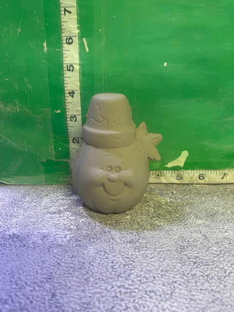 D 1565 - crack pot head #1