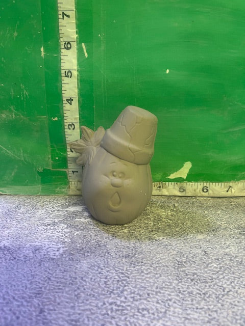 D 1565 - CRACKED POT HEAD #5