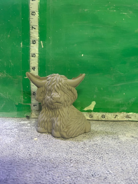CM 4500 - SMALL HIGHLAND COW
