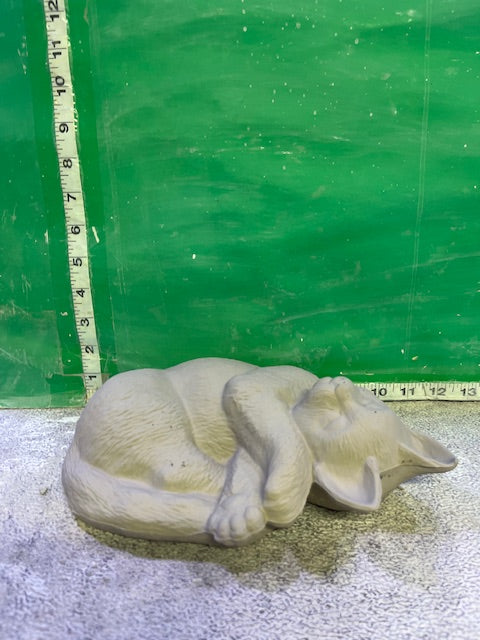 S 1141 - LAYING CAT SLEEPING