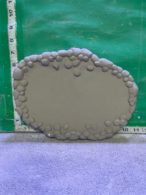 J 711 - PEBBLE BASE